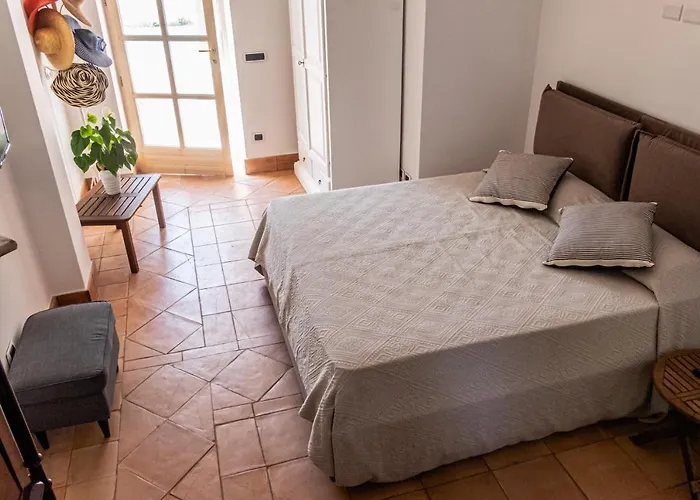 Mancuso De Gaetani & בית הארחה 4*